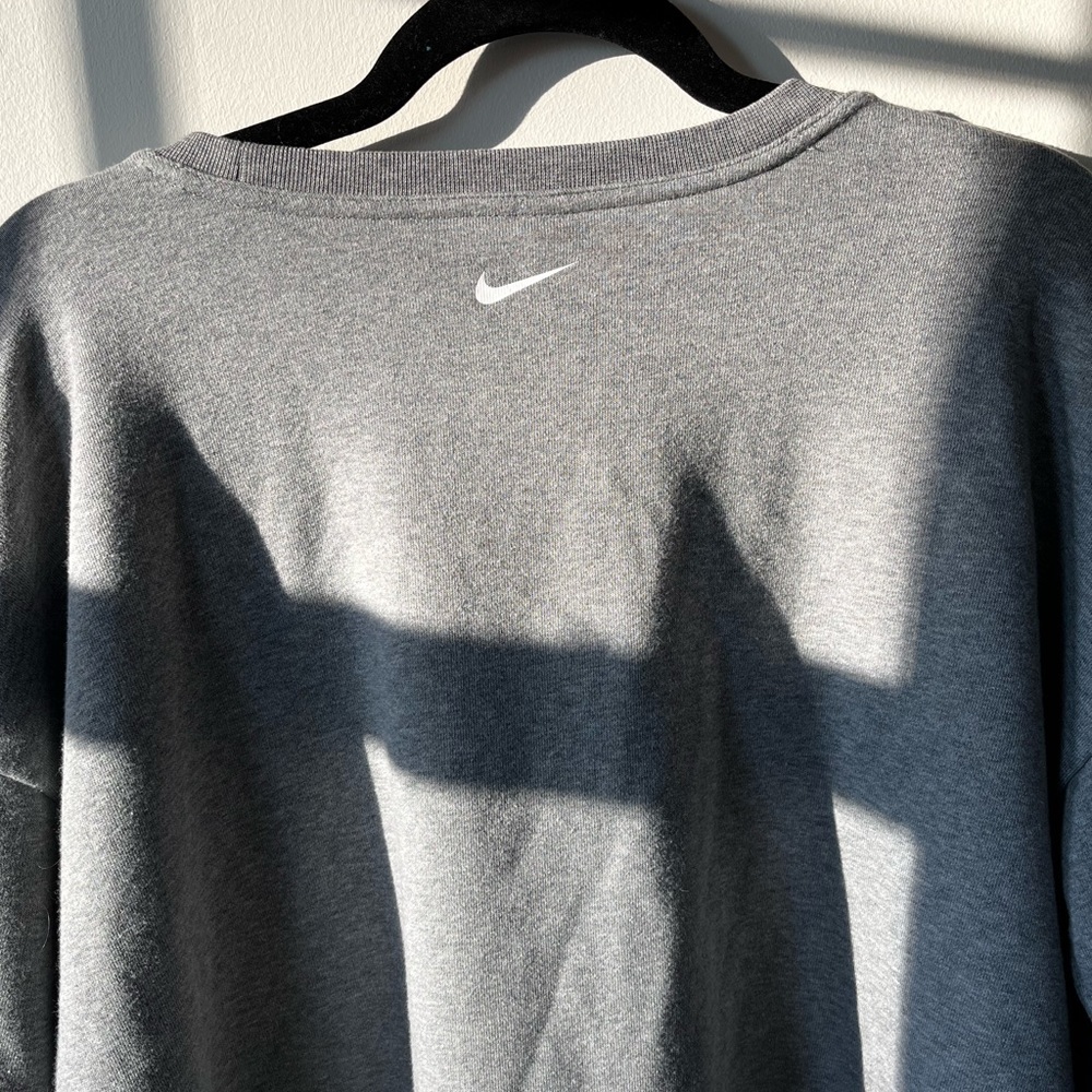 Nike Dri-Fit grey sweatshirt, oversized 2XL